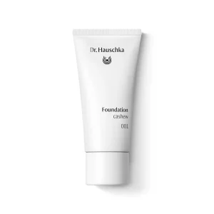 Dr. Hauschka Foundation 001 cashew